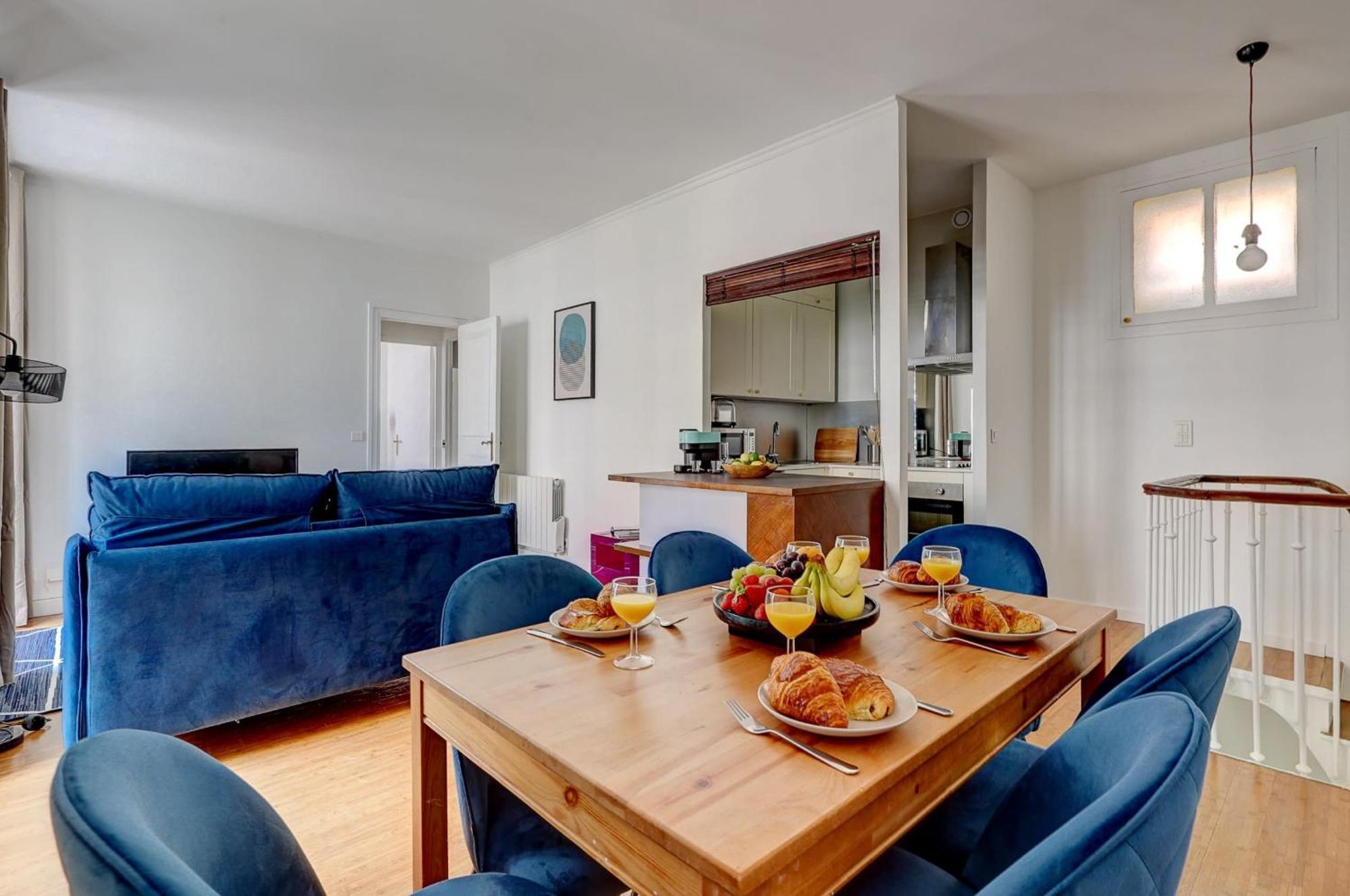 Champs-Elysees - 2Br With Balcony - Cityapartmentstay パリ エクステリア 写真
